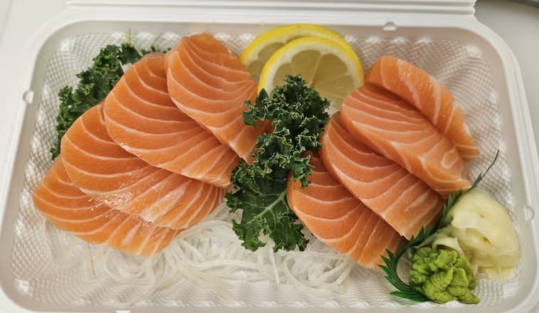 Salmon Sashimi