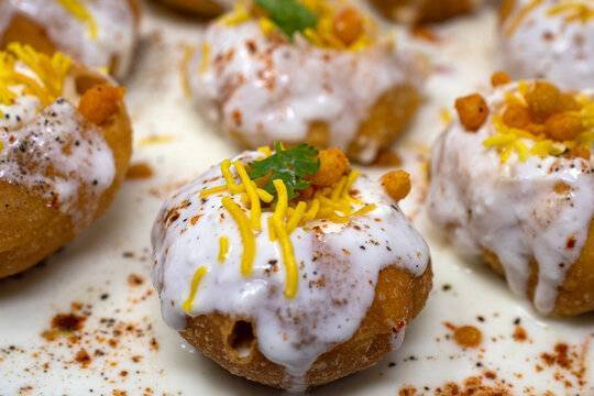 Dhaba Dahi Puri (8pcs)