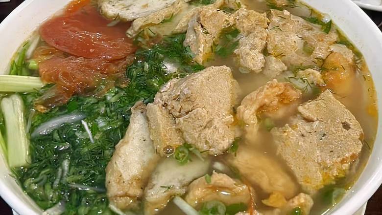 20. Bún Riều Chả Cá