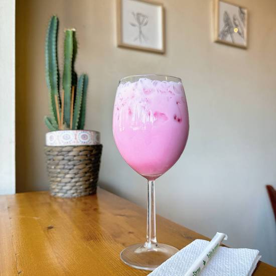 Thai Pink Milk (Nom Yen)