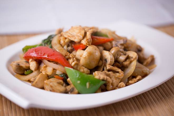 D1. Pad Bai Gra Prow (Basil Leaves)