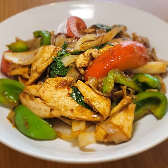 N2. Pad Kee Mao (Drunken Noodles)