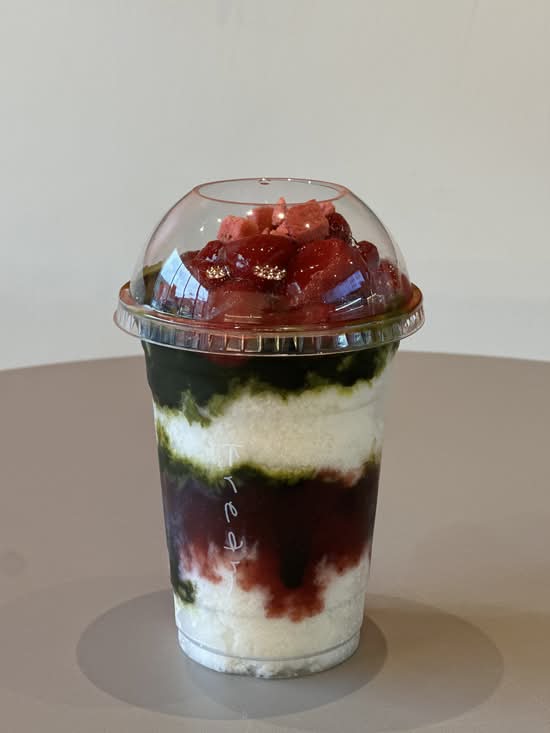 🍓 Strawberry Matcha