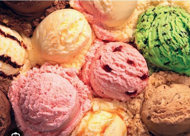 Strawberry  creamy ice cream