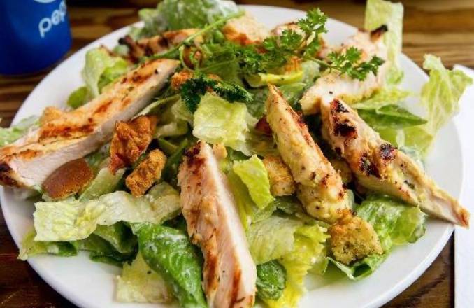 Salade César au Poulet Grillée / Grilled Chicken Caesar Salad