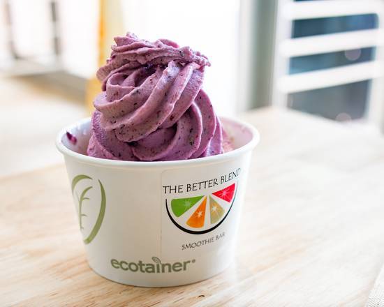 Strawberry Banana Frozen Yogurt
