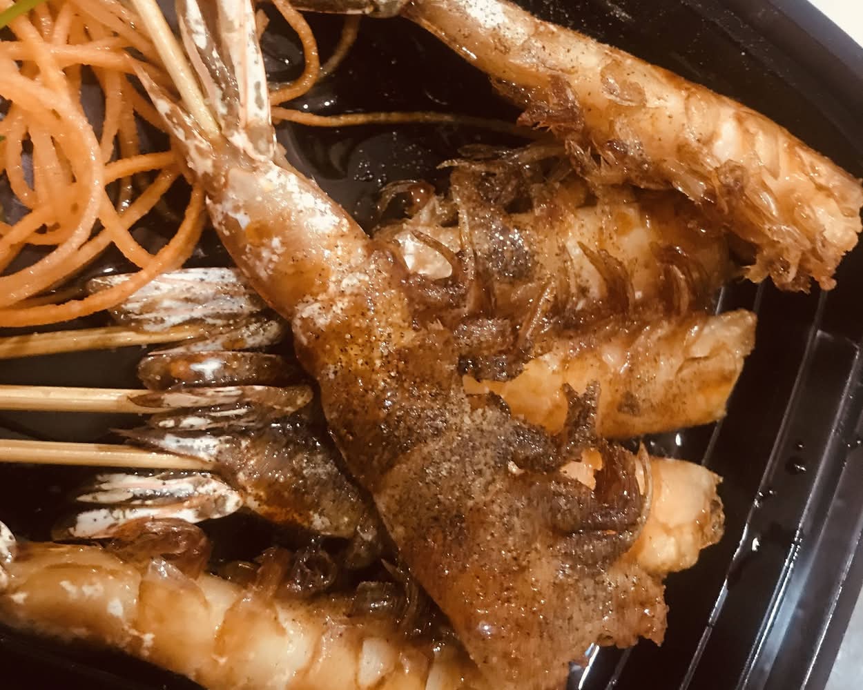 T07 Brochette de crevettes / Shrimp skewers(6 mcx/ pcs)