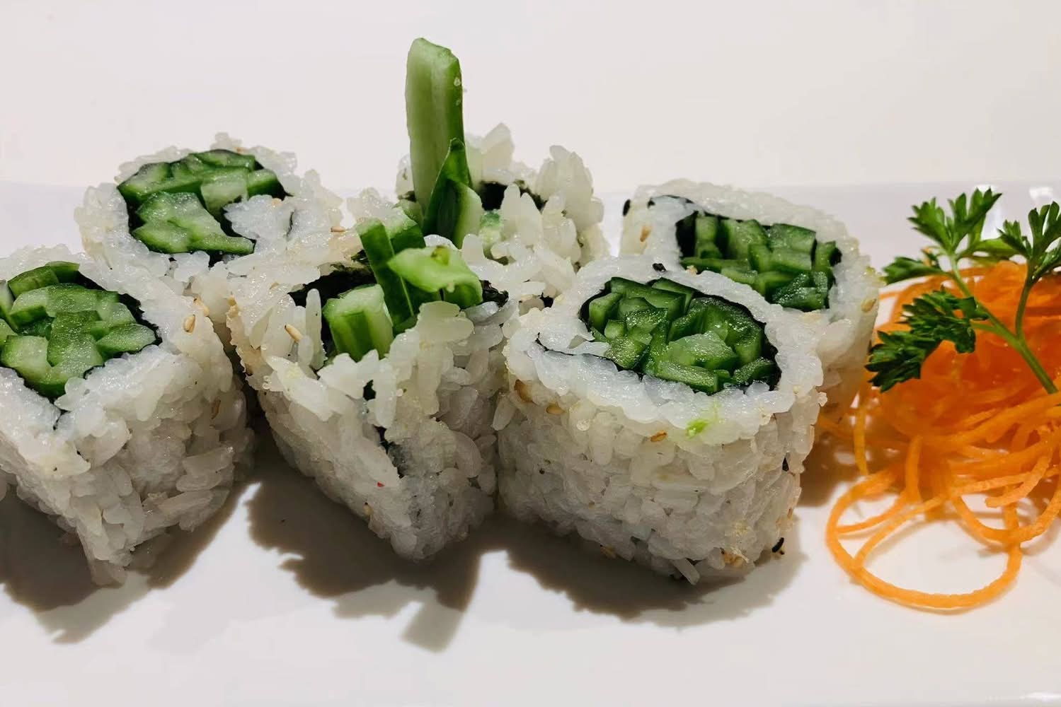 R31 Concombre(6 mcx) / cucumber roll (6 pcs)