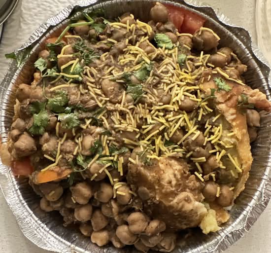 Samosa Chana Chaat