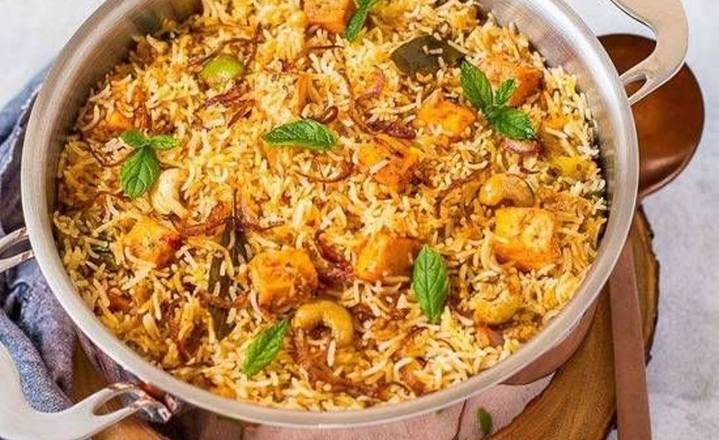 Shahi Paneer Biryani (Family)