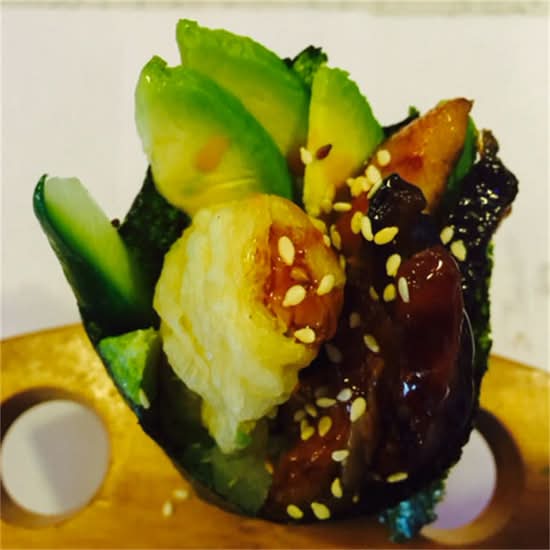 H11 Black Dragon Hand Roll