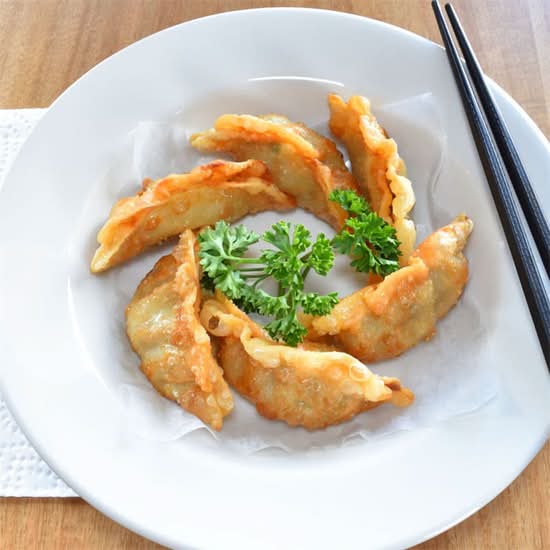 F12 Deep Fried Chicken Gyoza (6 pcs)