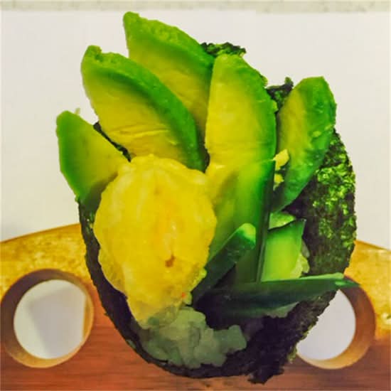H13 Green Dragon Hand Roll