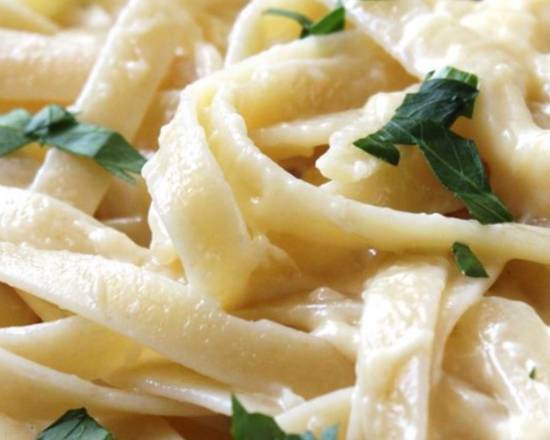 Fettuccine Alfredo