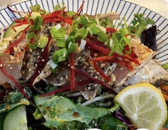 Tuna Tataki Salad