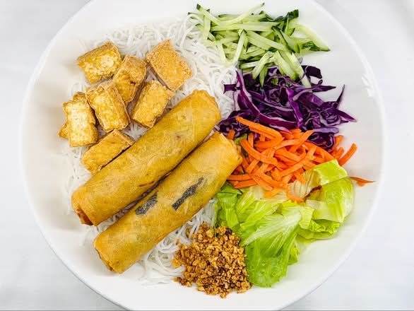 Veggie Rolls and Tofu