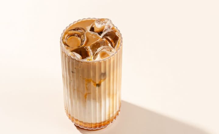 NEW! Iced Mango Latte 16oz