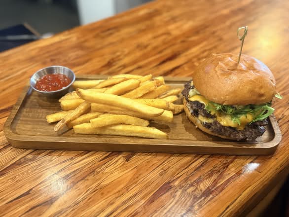 The Dockside Smash Burger 💥