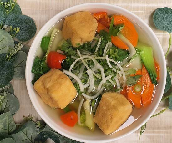 207. Vegetable & Tofu Rice Noodle Soup (Large Size) (Pho Rau Cai Dau Hu)