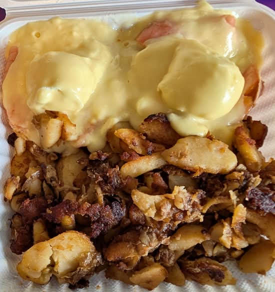 Smoked Salmon Eggs Benedict