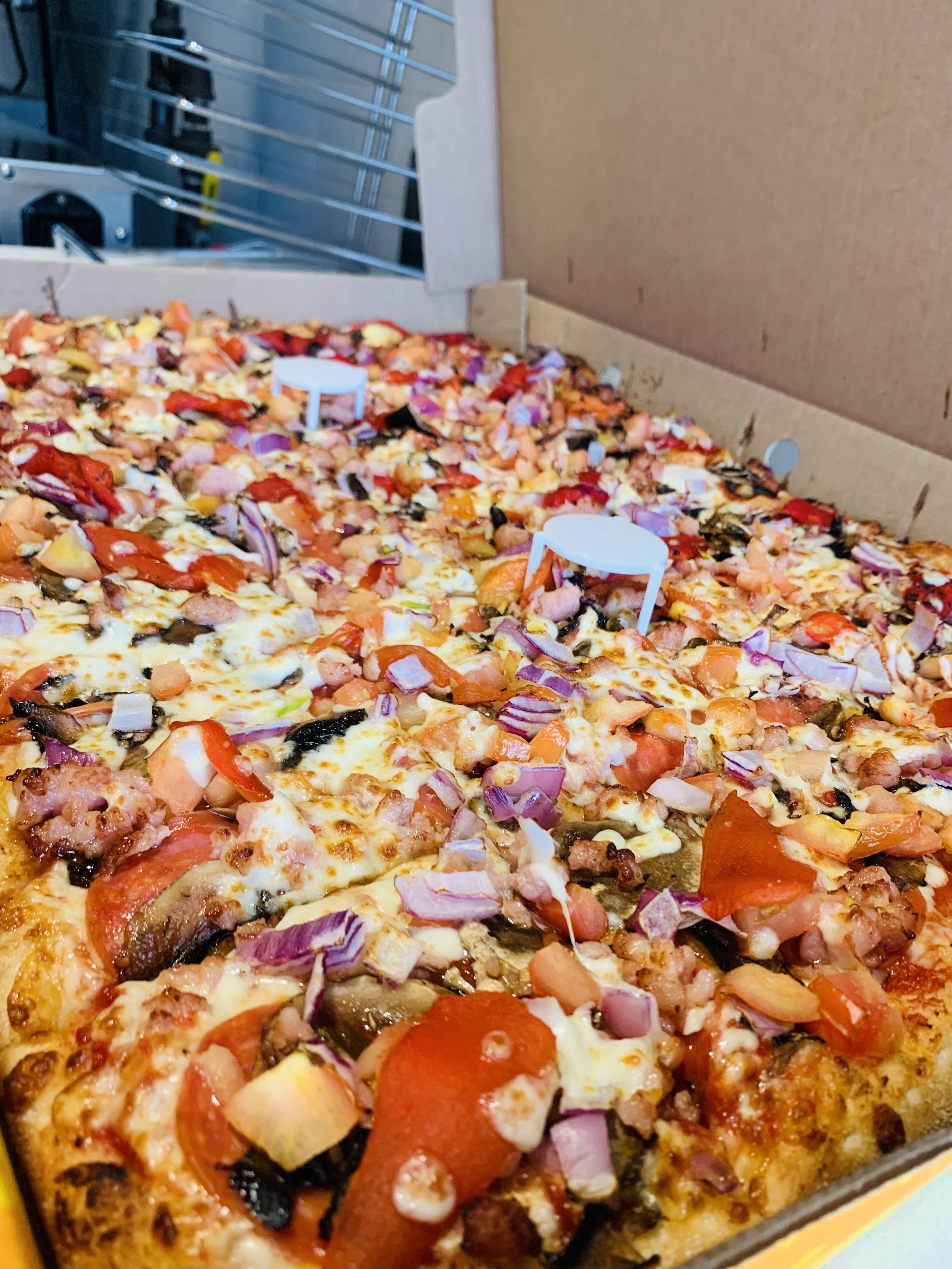21"x15" Party Tray Pizza