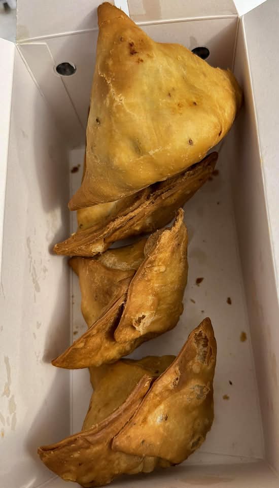 Veggie Samosa (2 pcs)