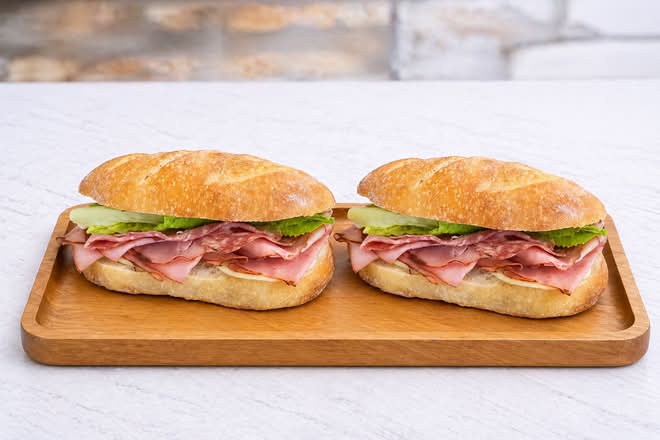 Sandwich Ciabatta "Trois viandes italiennes"