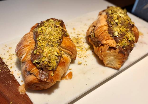 Croissant au Nutella pistache / Pistachio Nutella Croissant