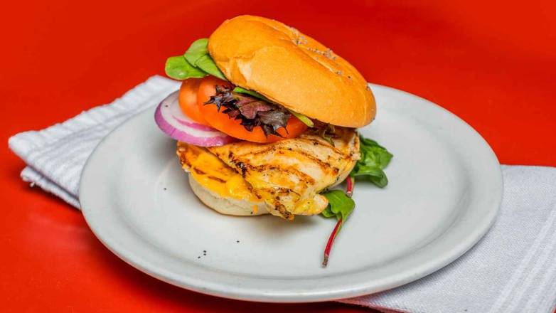 Sandwich au poulet grillé / Grilled Chicken Sandwich