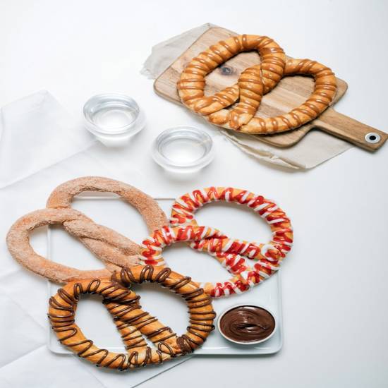 PROMO 4 PRETZELS & 4 DIPS