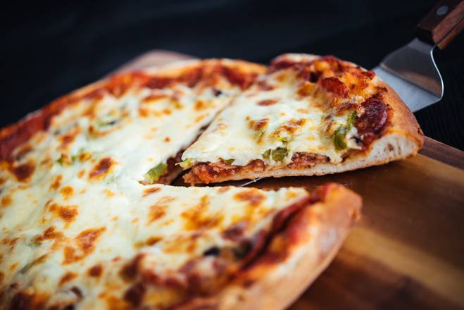 Pizza Toute-Garnie / All Dressed Pizza