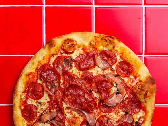 Pizza 18" - Petite italie - Pepperoni, pancetta & capicolo