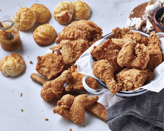 Signature Chicken Family Meal