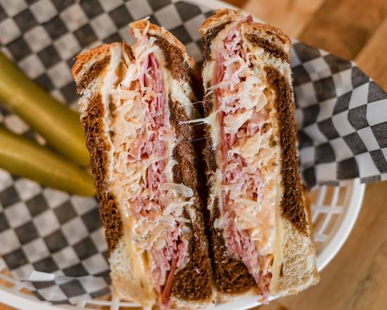 Classic Reuben Sandwich