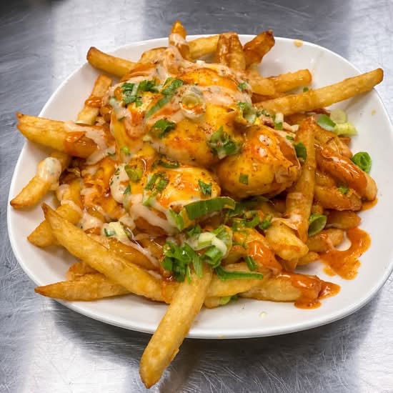 Cheesy Chicken Poppers Poutine