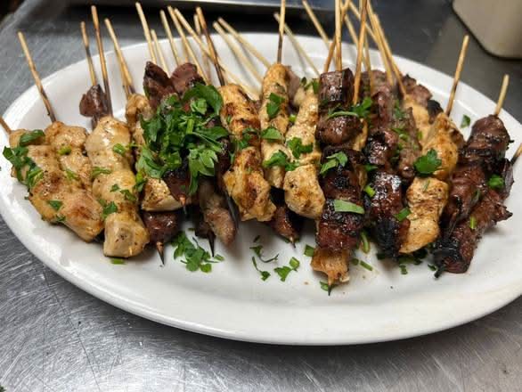 Demi douzaines des brochettes / Half Dozen of Skewers