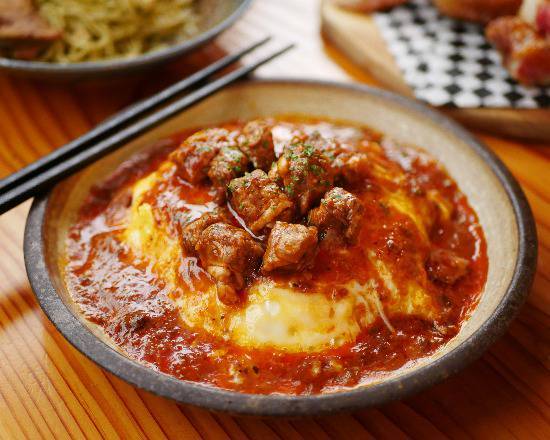 Omelette Rice with Beef
