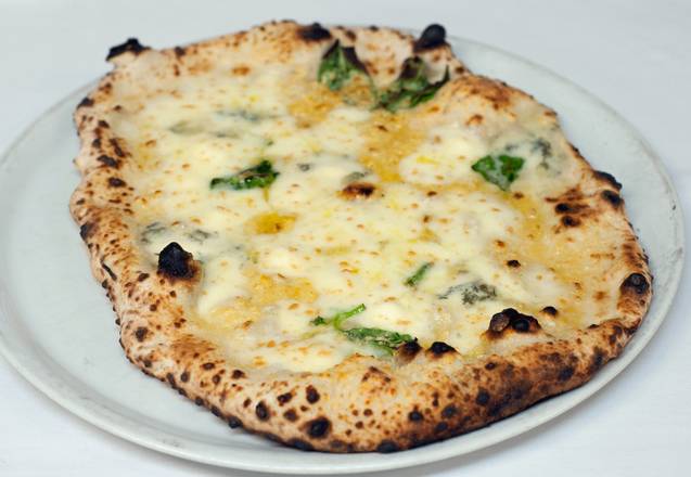 Quattro Formaggi Pizza Bianca
