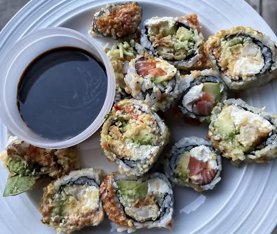 Sunrise Roll (9 pcs)