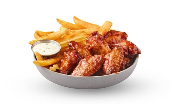 World Famous Original Wings - 8 Pcs