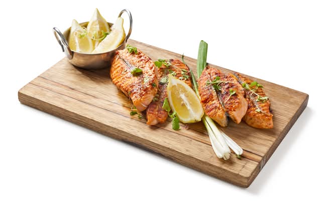 Grilled Salmon (3 pcs)