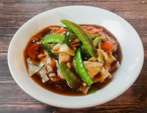 #71.Lard Nar Rice Noodles
