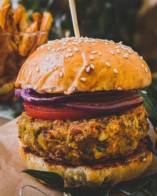 Aloo Tikki Burger
