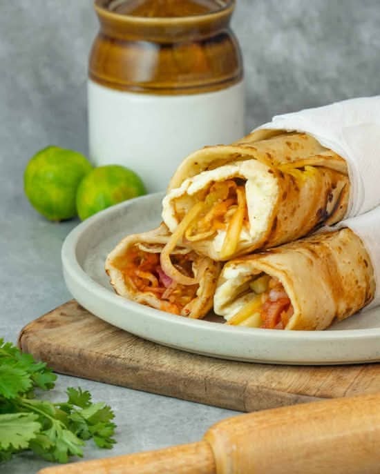 Chaap-E-Malai Lama Roll