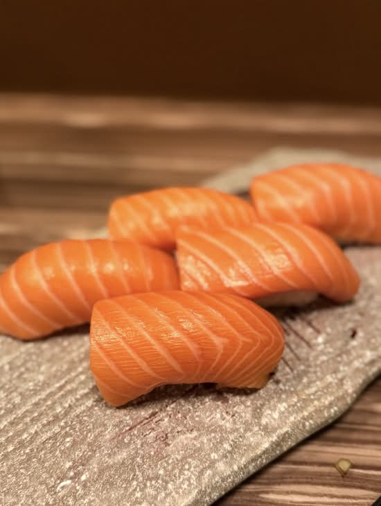 Giant Salmon Nigiri Sushi 5pcs