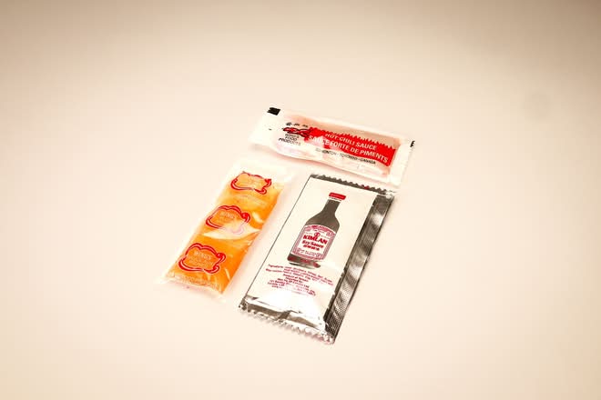 SAUCE PACKETS °
