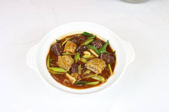(Frozen) Stewed Pork Blood and Pork Intestine in Chili Pepper Corn Sauce 450g / (凍)公館川菜街五更腸旺 450g