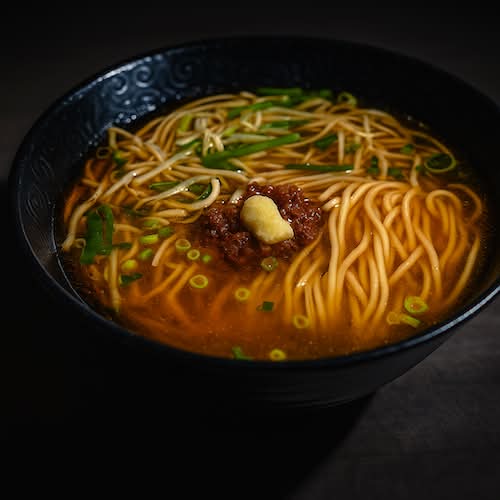 Hakka Style Scallion Oil Minced Pork Sauce Noodle Soup w/ Deep Fried Items / 客家蔥油肉燥陽春麵搭炸物