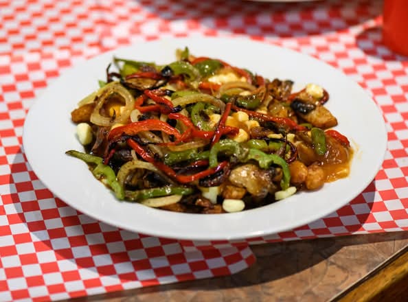 Poutine Végétarienne Délicieuse / Vegetarian Poutine