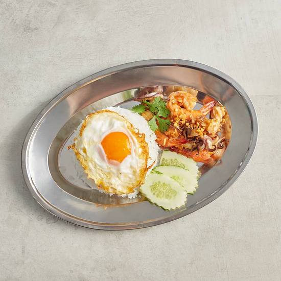 Tod Gra Tiem with Fried Egg